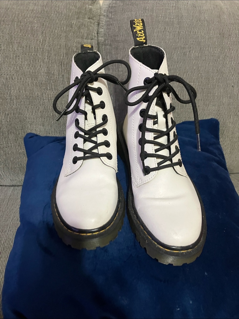 NWOT Dr. Martens White Luana Lace-Up Combat Boots with Black Laces Size 6